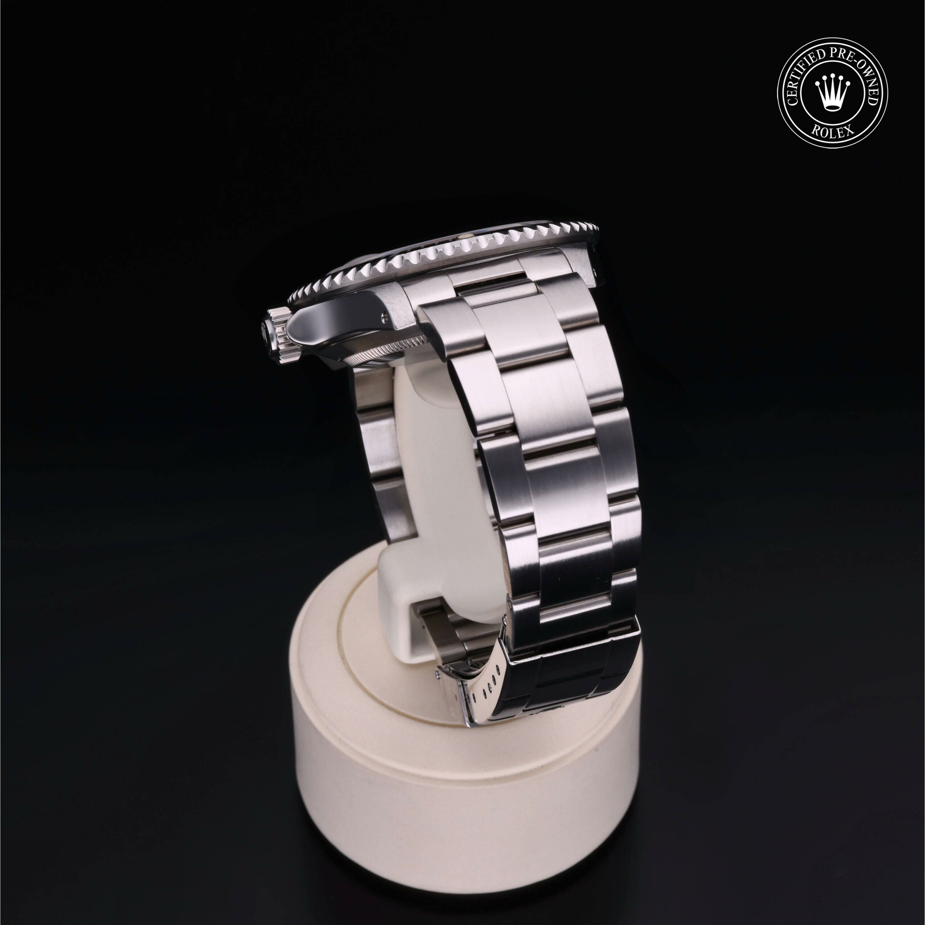 Rolex Oyster Perpetual Submariner Date in Steel M16610-0004 at Ferret - view 17