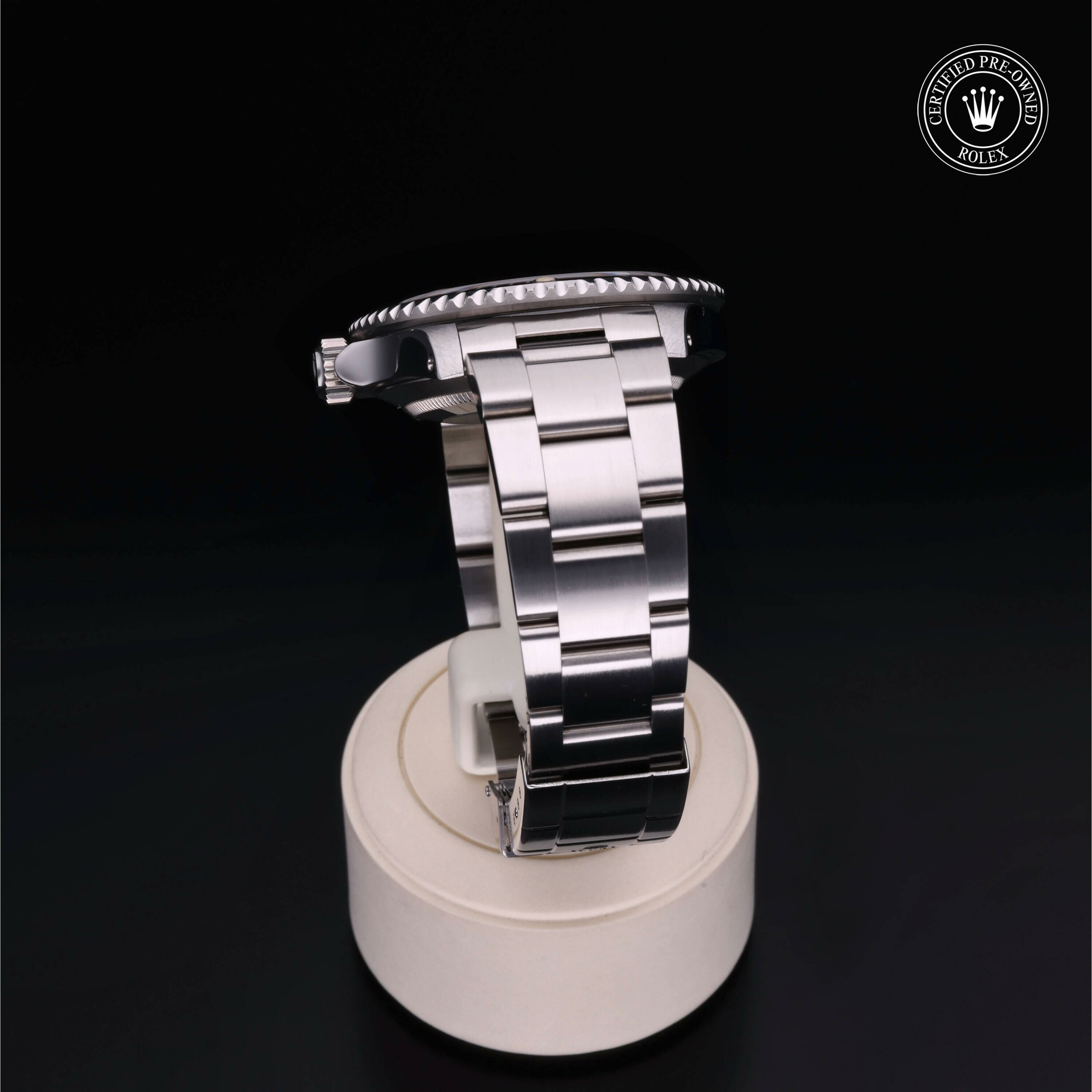Rolex Oyster Perpetual Submariner Date in Steel M16610-0004 at Ferret - view 18