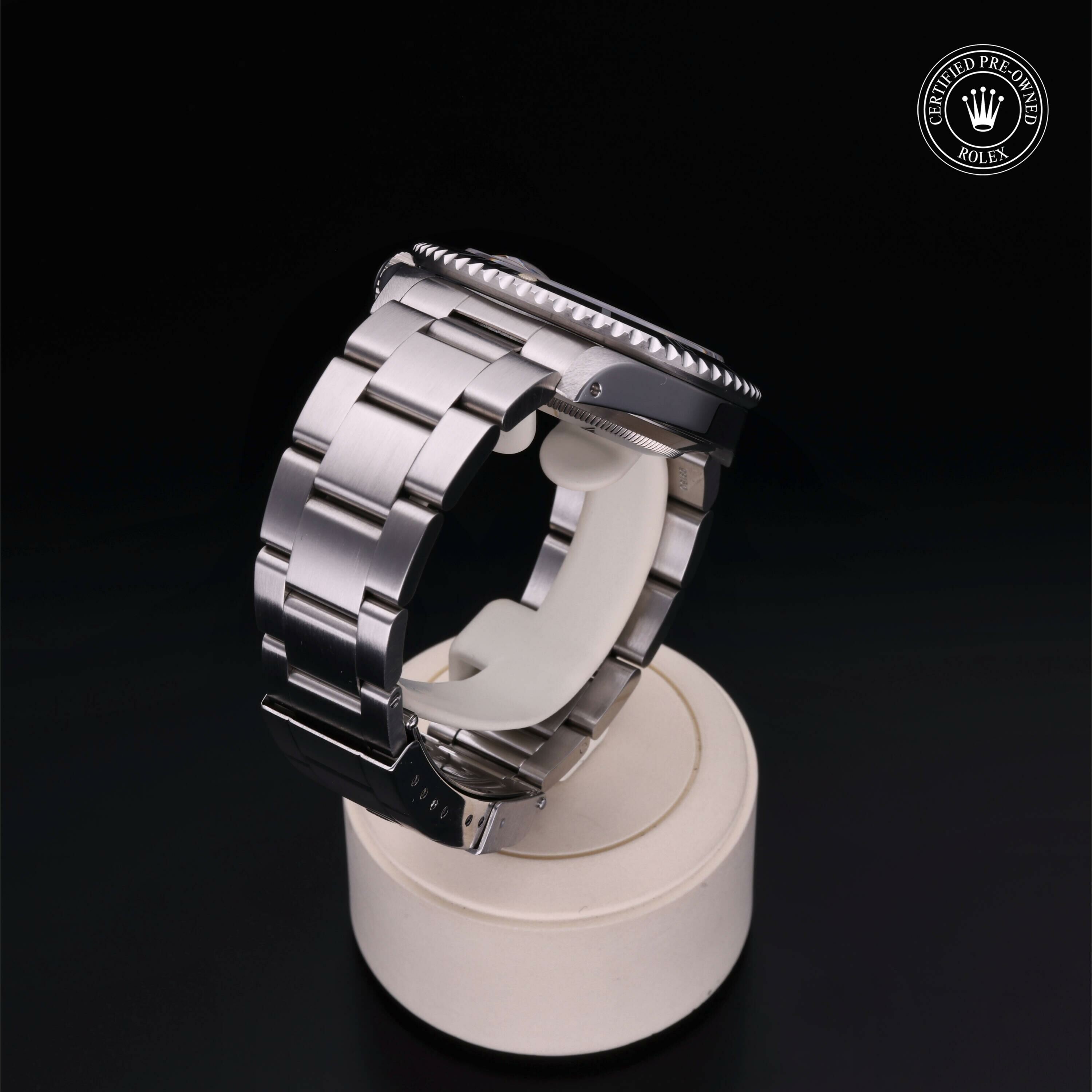 Rolex Oyster Perpetual Submariner Date in Steel M16610-0004 at Ferret - view 22