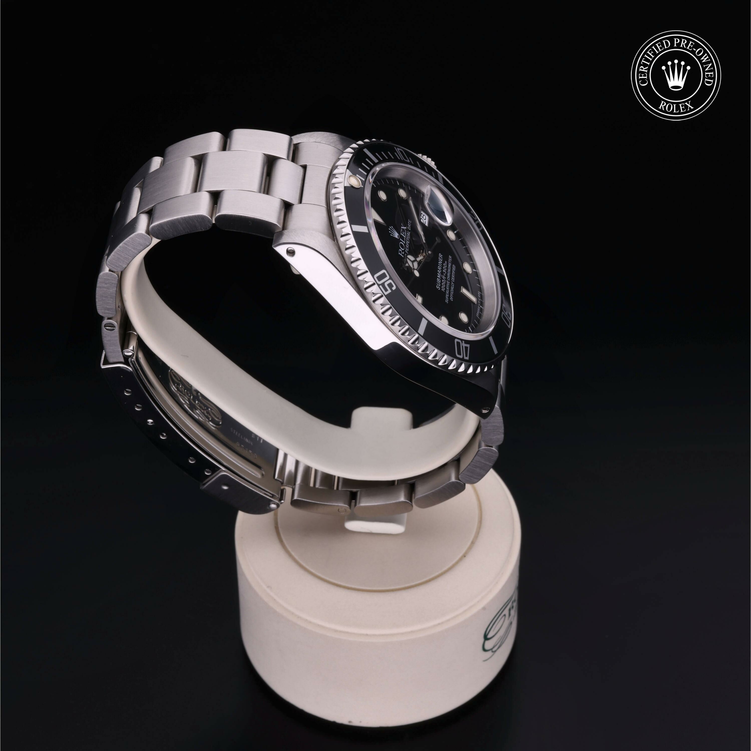 Rolex Oyster Perpetual Submariner Date in Steel M16610-0004 at Ferret - view 28