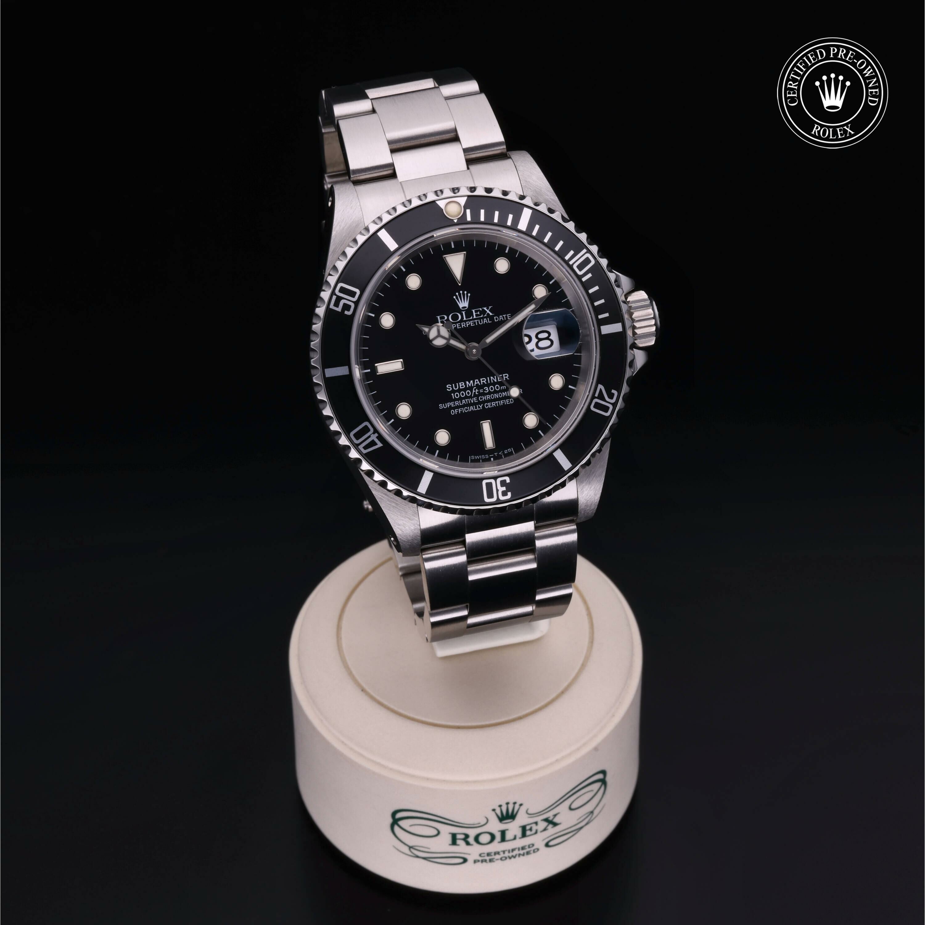 Rolex Oyster Perpetual Submariner Date in Steel M16610-0004 at Ferret - view 35