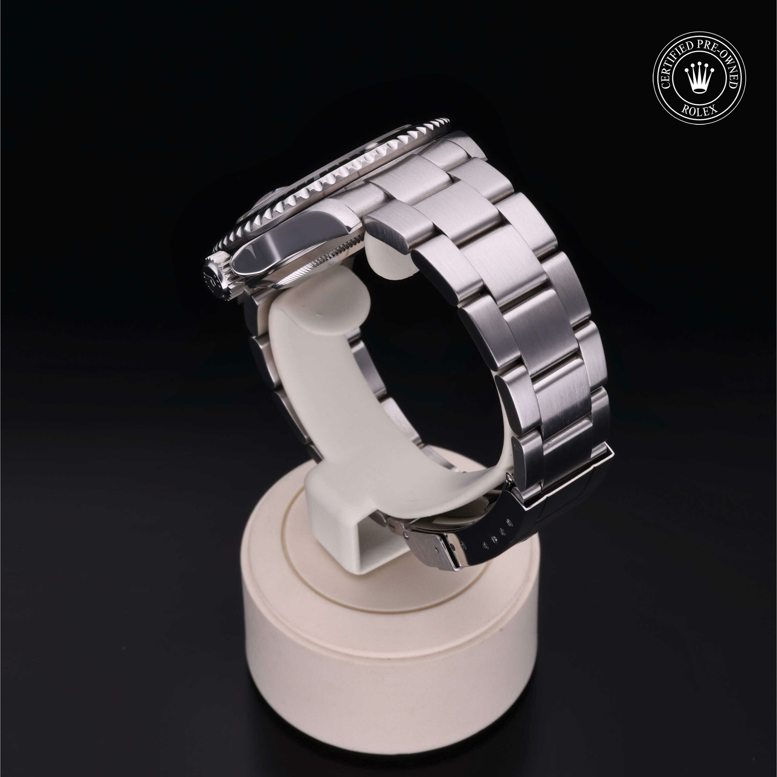 Rolex Oyster Perpetual Submariner Date in Steel M16610LV-0002 at Ferret - view 15