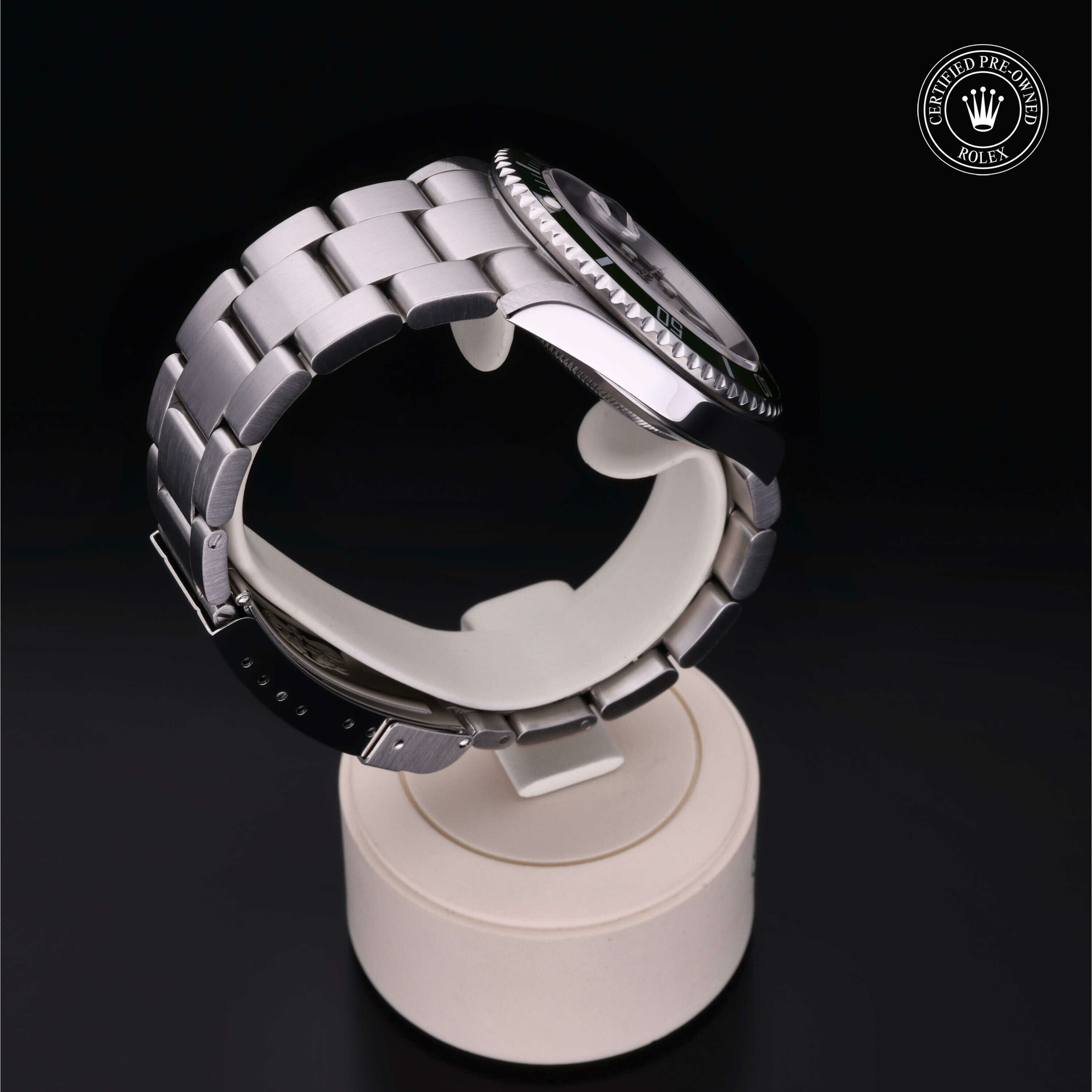 Rolex Oyster Perpetual Submariner Date in Steel M16610LV-0002 at Ferret - view 25