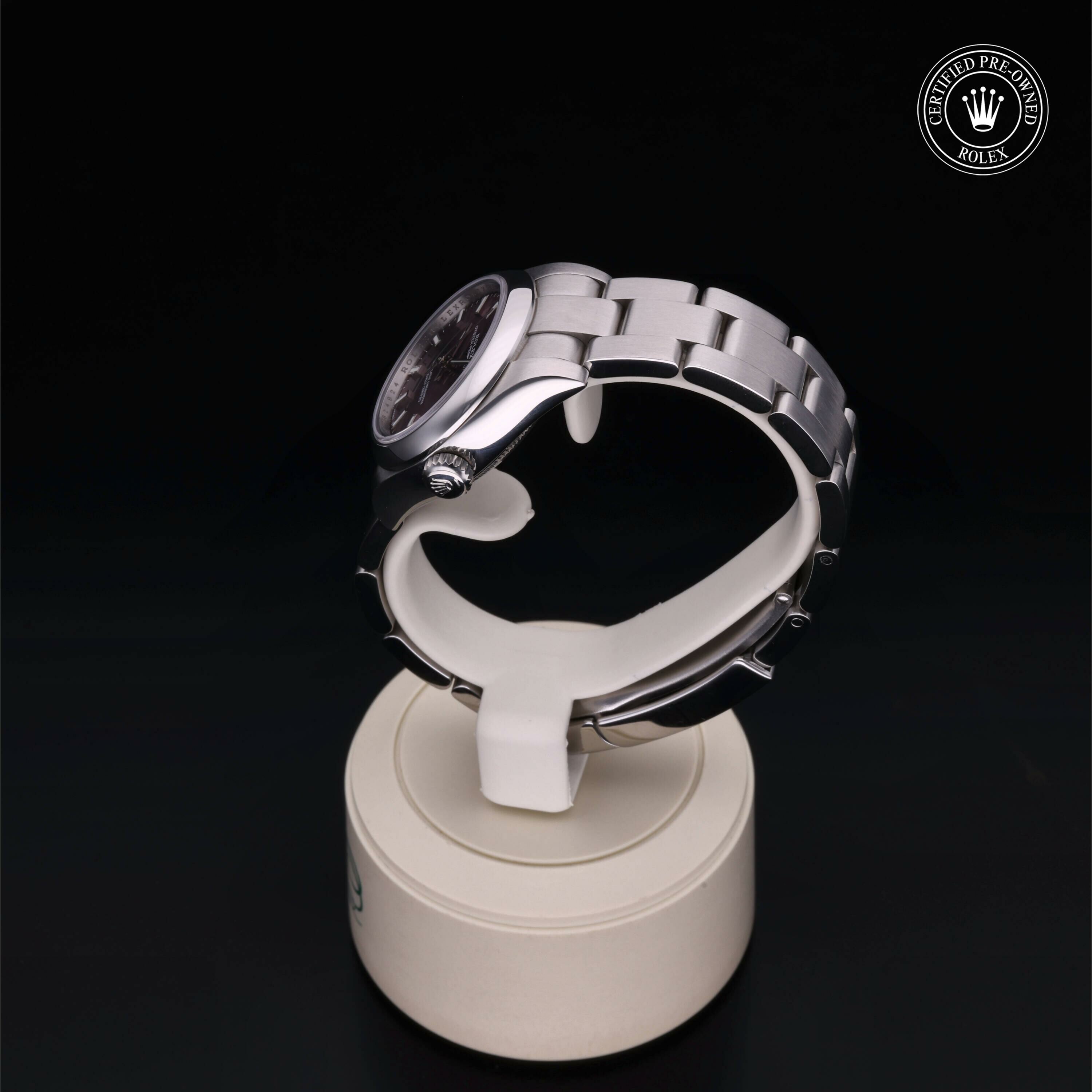 Rolex Oyster Perpetual 26 en Acier M176200-0003 chez Ferret - vue 11