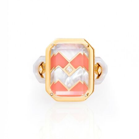 Bague Atelier Nawbar Lock'in Joy en or jaune, diamants, nacre et corail