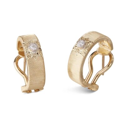 Boucles d'oreilles Buccellati Macri Classica en or jaune, or blanc et diamants