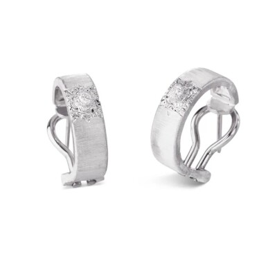 Boucles d'oreilles Buccellati Macri Classica en or blanc et diamants