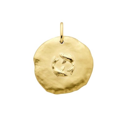 Arthus Bertrand Les Médailles Astro Pisces necklace in sand-blasted yellow gold 23mm and Forçat Rond chain in yellow gold 50cm