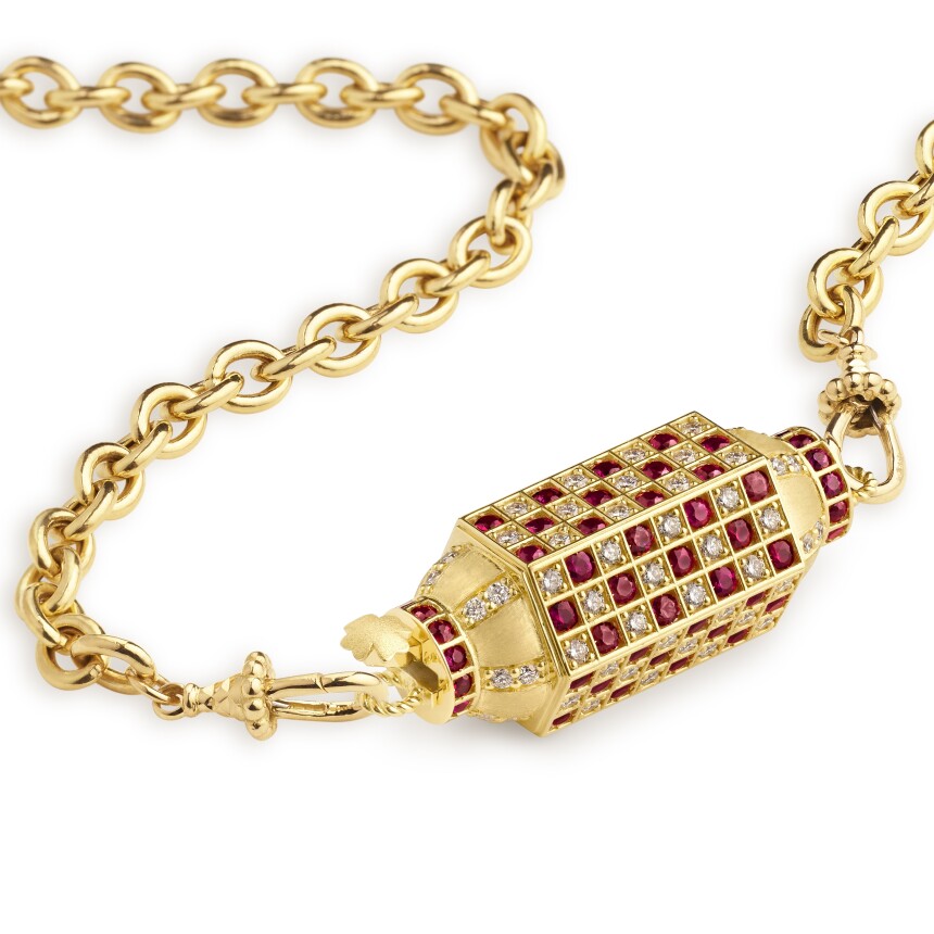 Locket Marie Lichtenberg Check Rubies on rosa classic chain