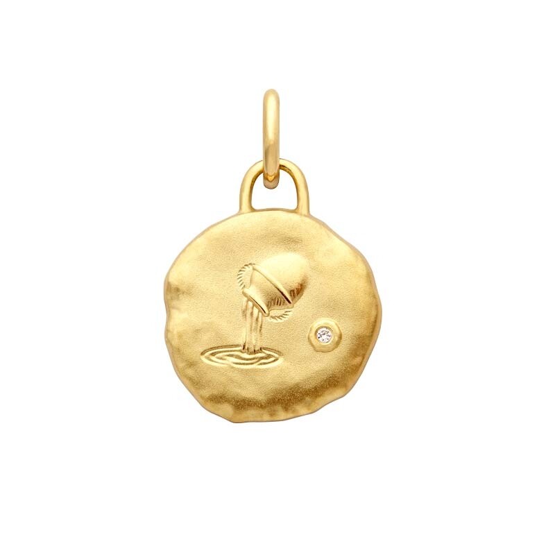 Arthus Bertrand Astro Aquarius 15mm medal in yellow gold and diamond