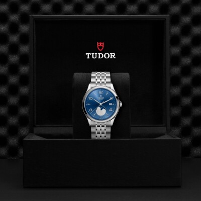 Tudor 1926 Luna watch, stainless steel case, 39 mm, moonphase indicator