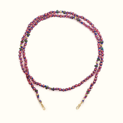 Lien Marie Lichtenberg Mauli Beads Ghana Rose et Noir 73cm