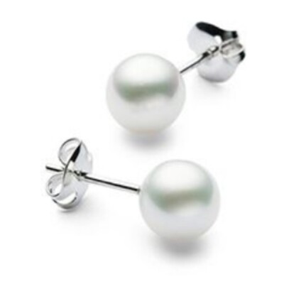 Puces d'oreilles Tasaki en or blanc et perles Akoya