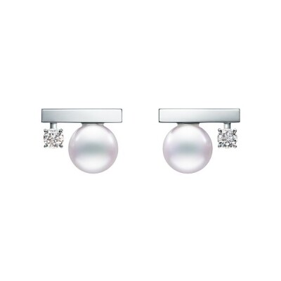 Boucles d'oreilles Tasaki Balance petit modèle en or blanc, perles d'akoya et diamant