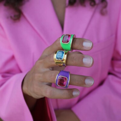 NeverNot Grab n Go ring in yellow gold, black enamel, and sky blue topaz