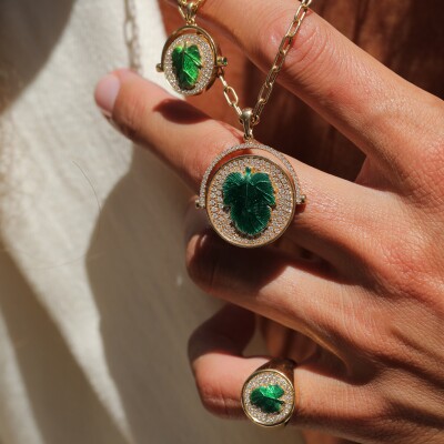 NeverNot ‘Hide n Seek’ Leaf ring in yellow gold, green enamel, and diamonds