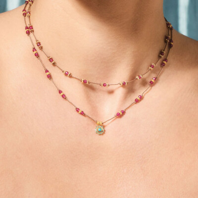 Collier Tityaravy Bopha en or jaune, rubellites, tsavorite et turquoise