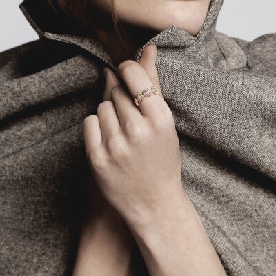 Tityaravy Bopha Ring in yellow gold, diamonds, and colored sapphires