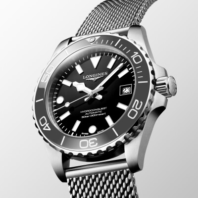 Longines Hydroconquest 39mm Lacquered Black Dial Watch dark bezel