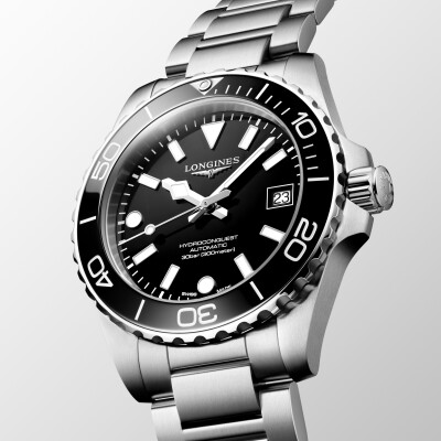 Longines Hydroconquest 39mm Lacquered Dark Dial Watch