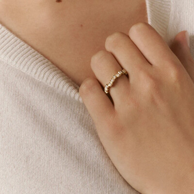 Viltier Edge Mini Pavé Ring in yellow gold and diamonds