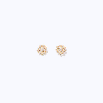 Tityaravy Bopha Earrings in Yellow Gold and Diamonds