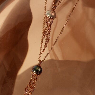 Collier Bibi van der Velden Waves Jellyfish Tahitian Pearl en or rose, diamants et perle de tahiti