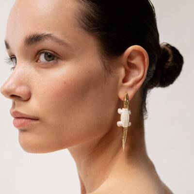 Single Alligator Mammoth earring in yellow gold, mammoth ivory, and tsavorites
