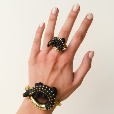 Bague Bibi van der Velden Alligator Ebony wood twist en or jaune, wood et tsavorites