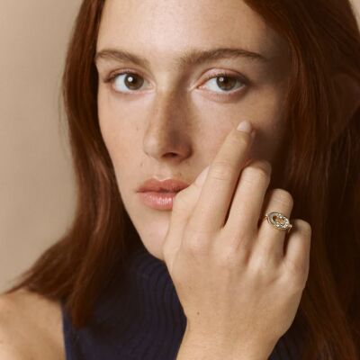 Viltier Magnetic Ring in Mother of Pearl and diamonds