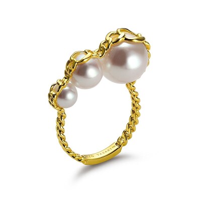 Tasaki Stretched Ring in yellow gold with a freshwater pearl