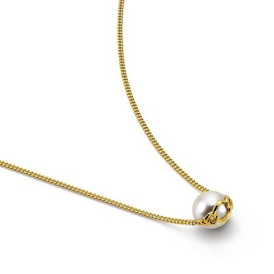 Tasaki Stretched Pendant in yellow gold with a freshwater pearl