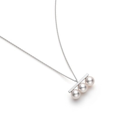 Tasaki Balance neo Pendant in white gold with Akoya pearls