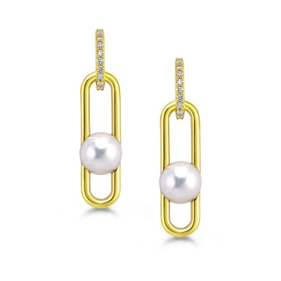 Tasaki Fine Links Earrings in yellow gold, diamonds, and Akoya pearls