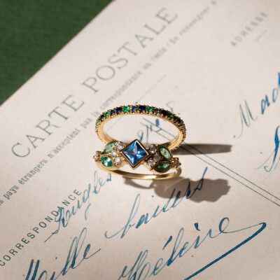 Sophie Ring by Agon Gaia Love Marine in yellow gold, with emeralds, navy blue sapphires, and light blue sapphires