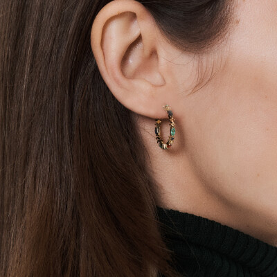Sophied'Agon Gaia 2 Green Hoop Earrings in yellow gold, featuring navy blue sapphires, yellow sapphires, cognac sapphires and emeralds.