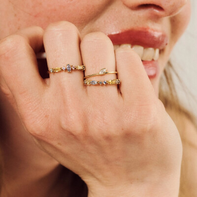 Sophie d'Agon Gaia 5 Yellow Ring in yellow gold, with yellow sapphires, pink sapphires, and light blue sapphires