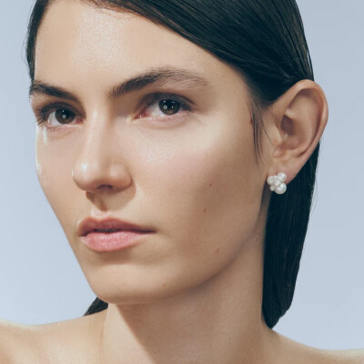 Sophie Bille Brahe “Bisou” Single Earring in Yellow Gold with Freshwater Pearls