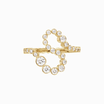 Sophie Bille Brahe “Letter of Light” S Set Ring in Yellow Gold and Diamonds