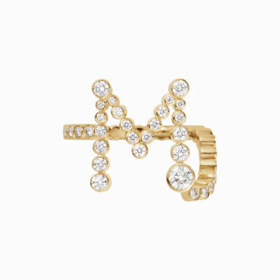 Sophie Bille Brahe “Letter of Light” M Set Ring in Yellow Gold and Diamonds