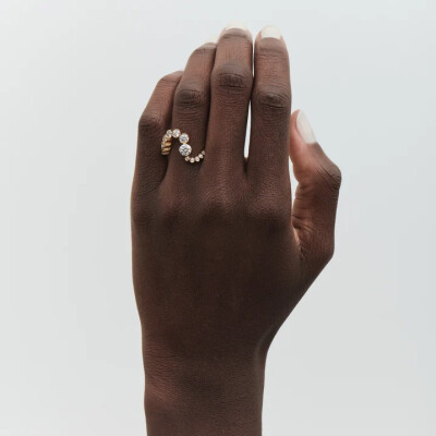Sophie Bille Brahe “Grand Ensemble Ocean” Ring in yellow gold and diamonds