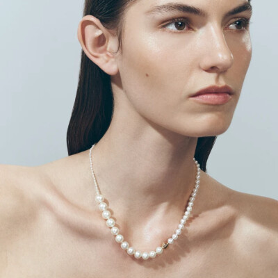 Collier Sophie Bille Brahe Peggy en or jaune et perles d'eau douce