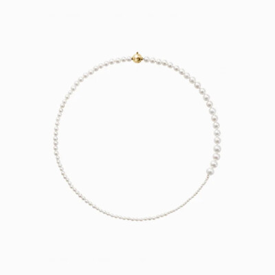 Collier Sophie Bille Brahe Petite Peggy en or jaune et perles d'eau douce
