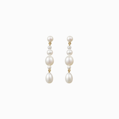 Boucles d'oreilles Sophie Bille Brahe Petite Amis de la Perle en or jaune et perles d'eau douce