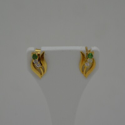 Boucles d'oreilles Emeraude et oxydes