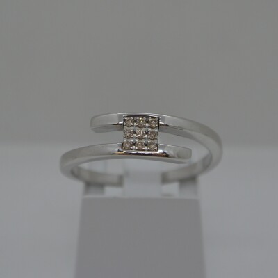Bague tête carrée serti Diamants