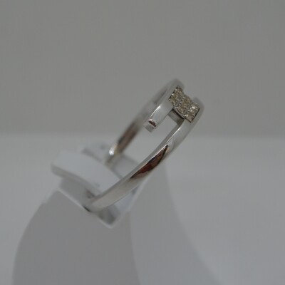 Bague tête carrée serti Diamants