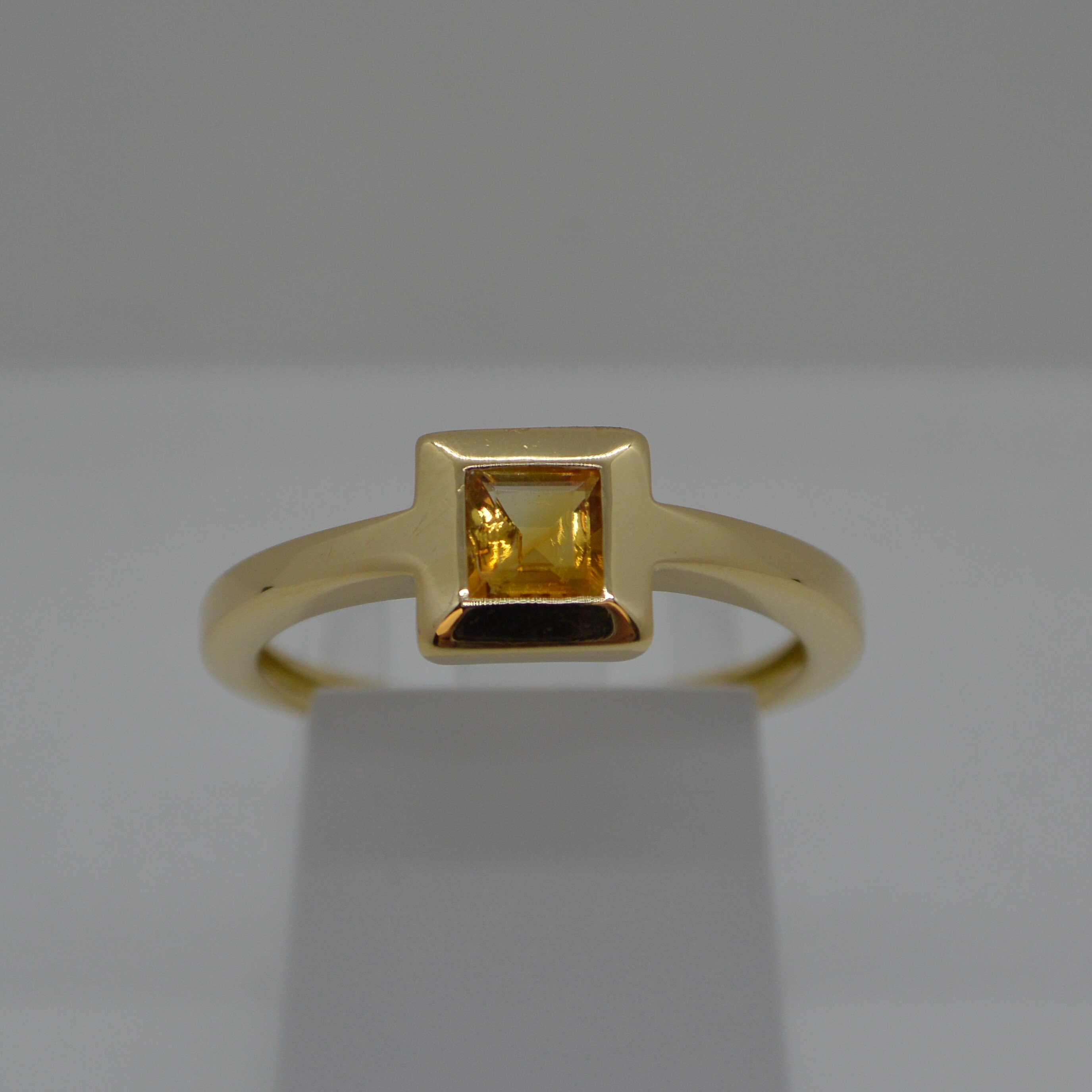 Bague Citrine Carrée vue 1