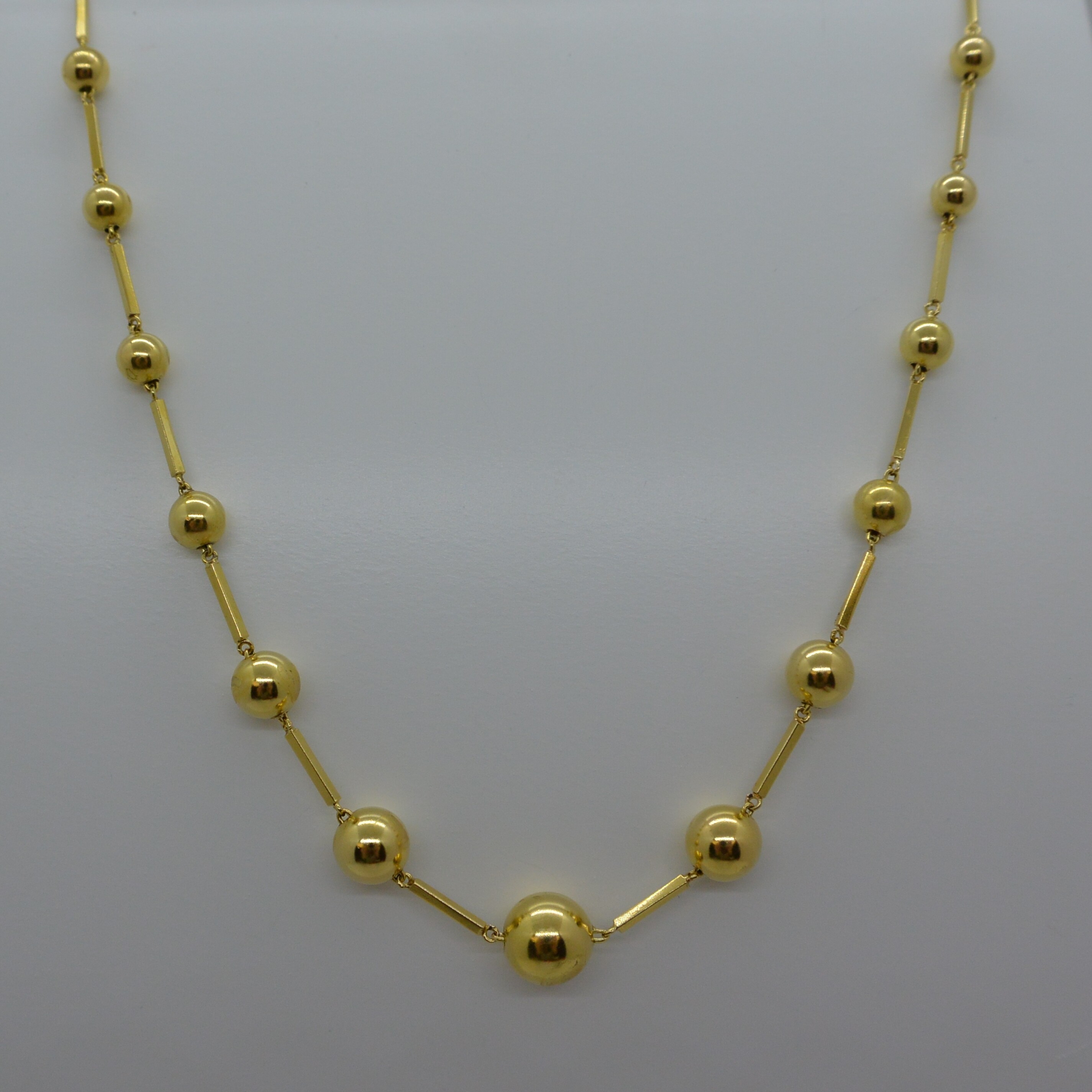 Collier Fantaisie Boule en chute vue 1