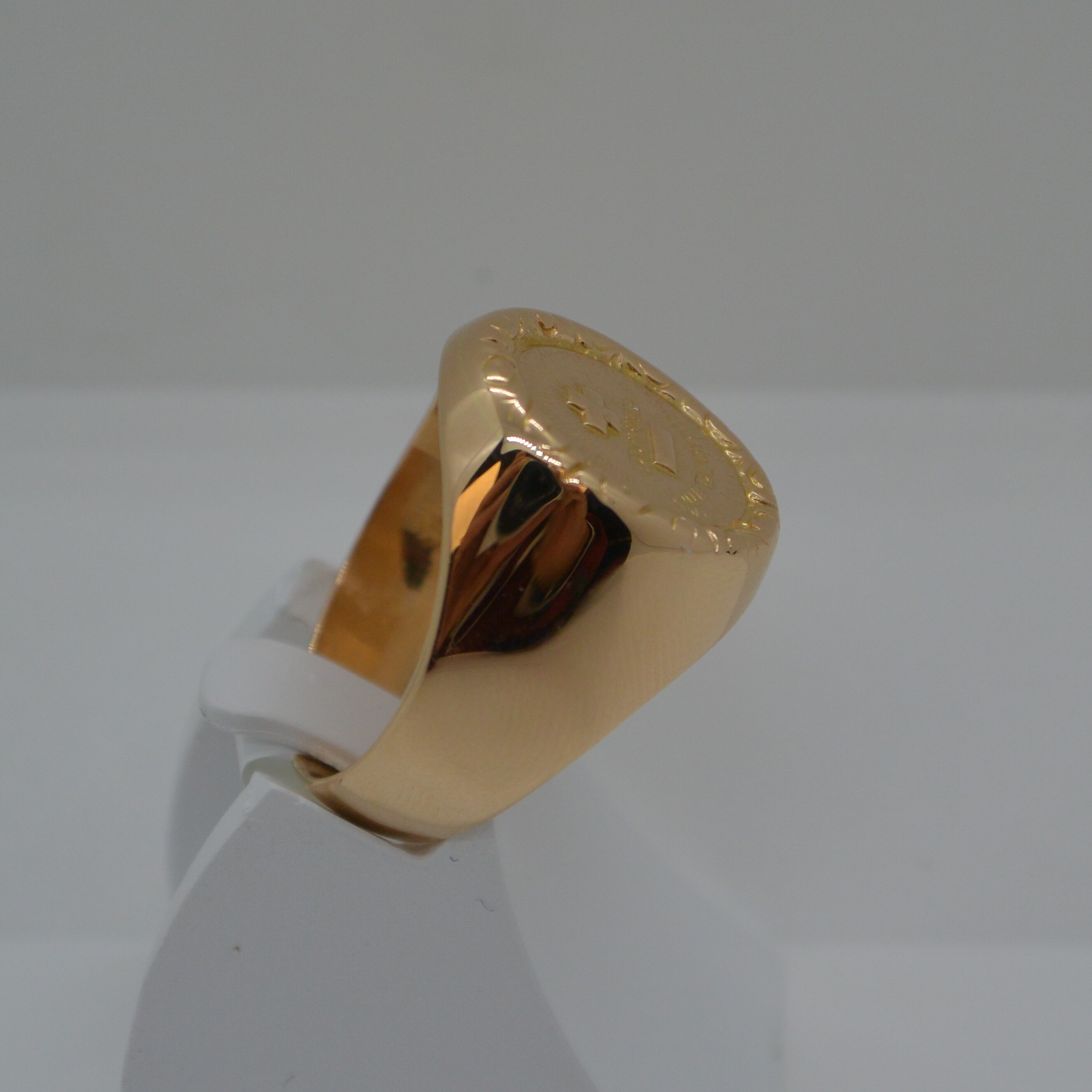 Chevalière Amour Oval vue 2